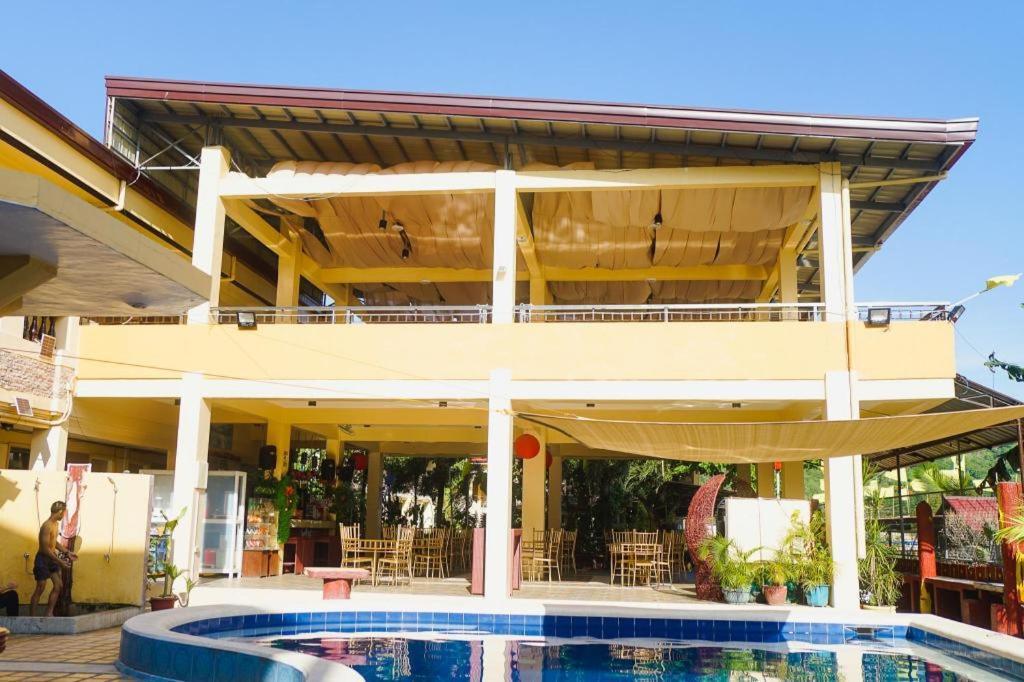 Suzuki Beach Hotel اولونجابو المظهر الخارجي الصورة