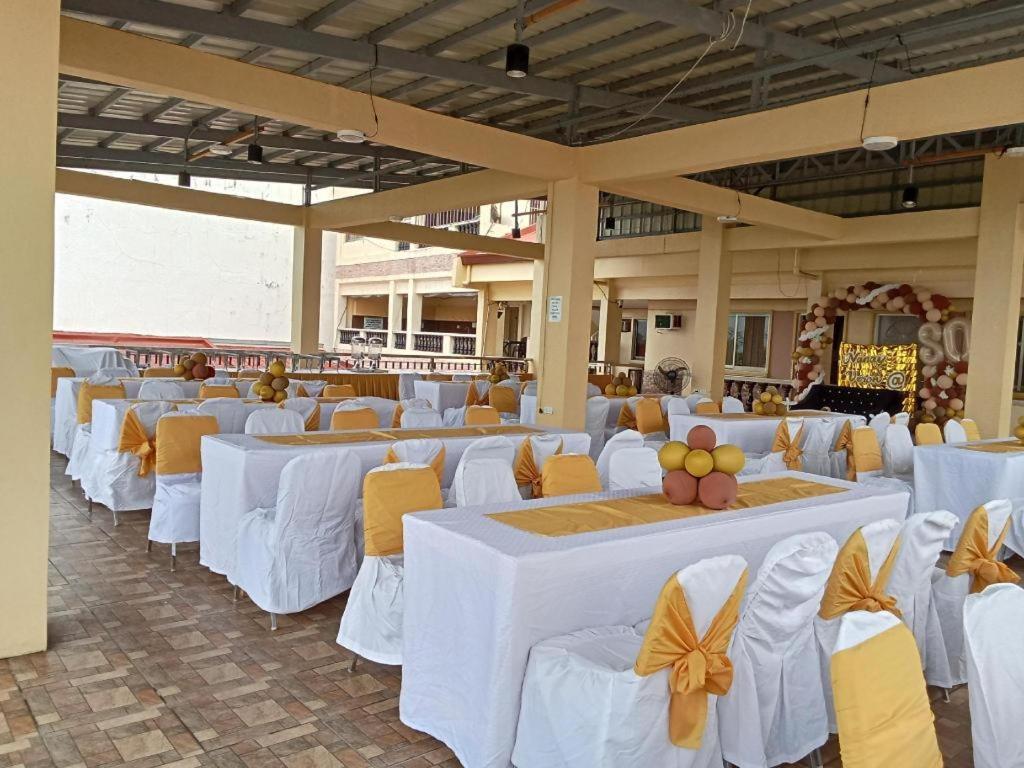Suzuki Beach Hotel اولونجابو المظهر الخارجي الصورة