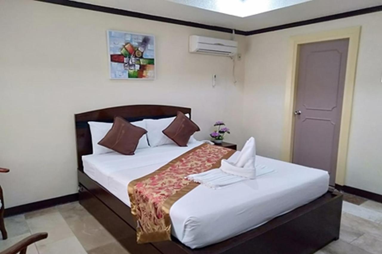 Suzuki Beach Hotel اولونجابو المظهر الخارجي الصورة